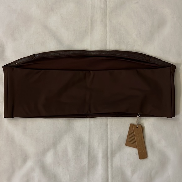 SKIMS SWIM BANDEAU BIKINI TOP - Picture 2 of 3